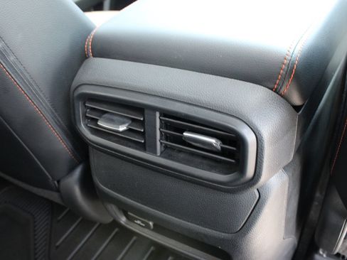 Used 2025 Honda Ridgeline TrailSport image 26