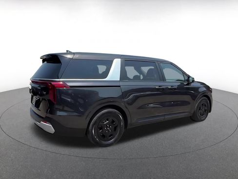 Used 2026 Kia Carnival FWD image 15