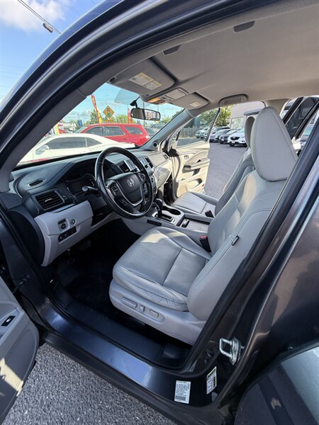 Used 2017 Honda Ridgeline RTL image 25