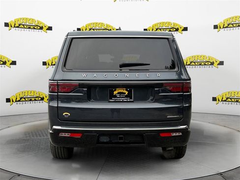 Used 2024 Jeep Wagoneer Series II w/ Flexible Seating Group image 4
