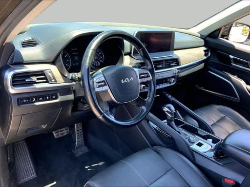 Used 2022 Kia Telluride SX w/ Towing Package FWD image 16