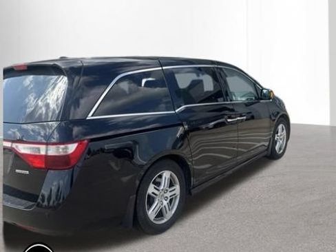 Used 2013 Honda Odyssey Touring image 4