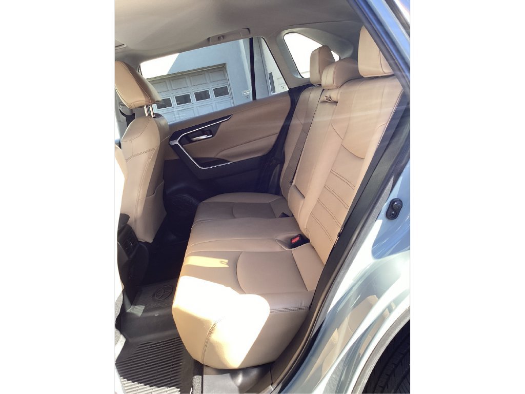 Used 2020 Toyota RAV4 XLE Premium AWD/4WD image 13