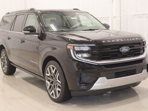 New 2025 Ford Expedition Max Platinum w/ Platinum Ultimate Package image 2