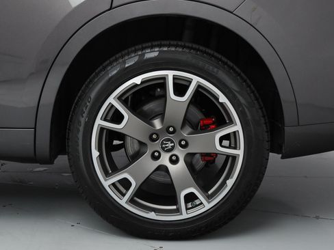 Certified 2023 Maserati Levante GT AWD/4WD image 21