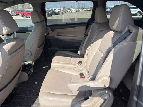 Used 2022 Honda Odyssey Touring image 17