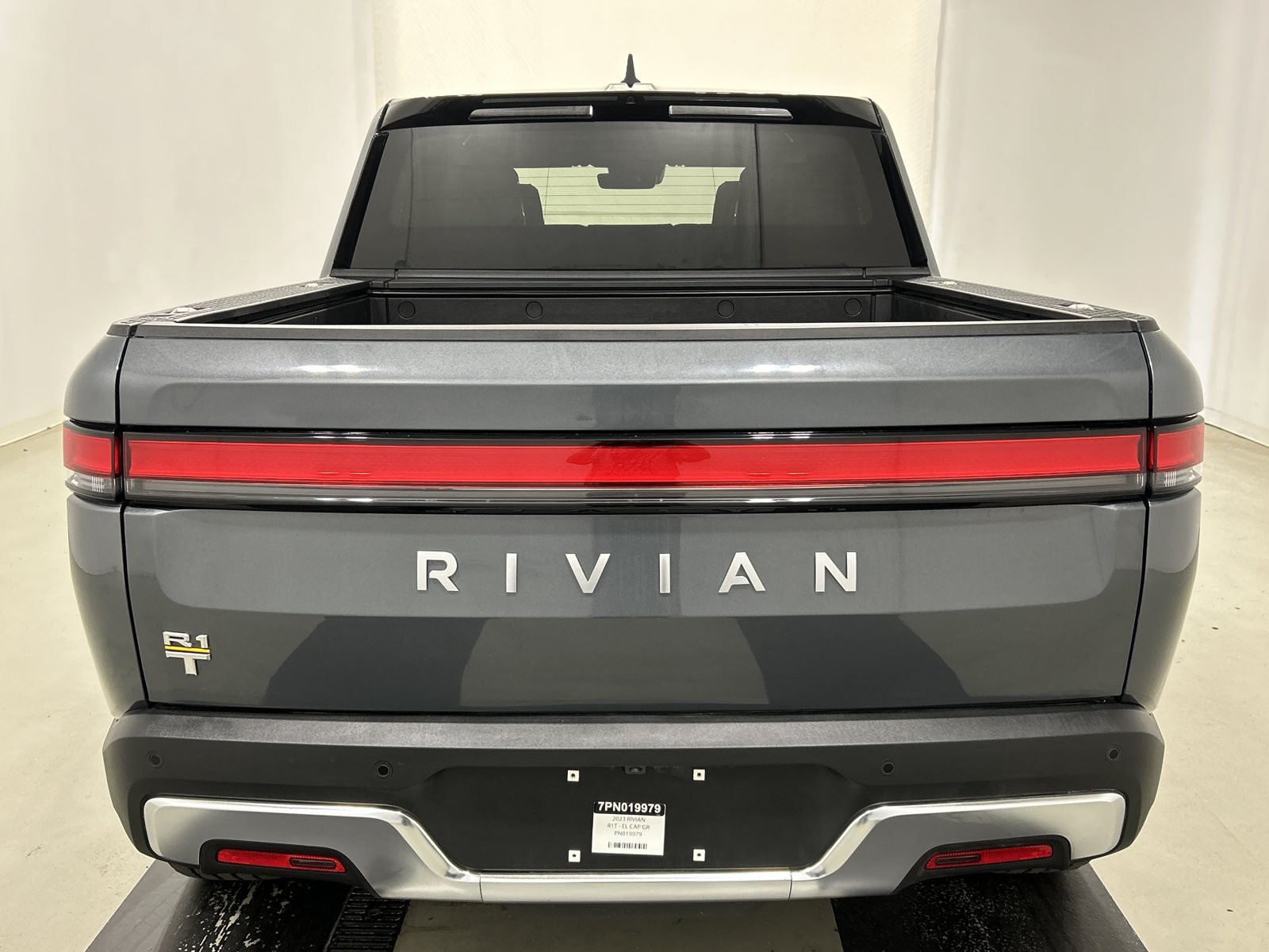 Used 2023 Rivian R1T Adventure Quad AWD/4WD image 4