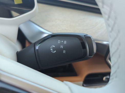 New 2025 Volkswagen ID. Buzz 1st Edition image 15