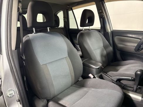 Used 2005 Toyota RAV4 4WD image 12