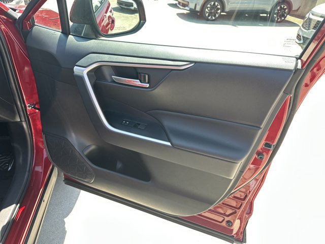 Used 2021 Toyota RAV4 XLE Premium FWD image 28