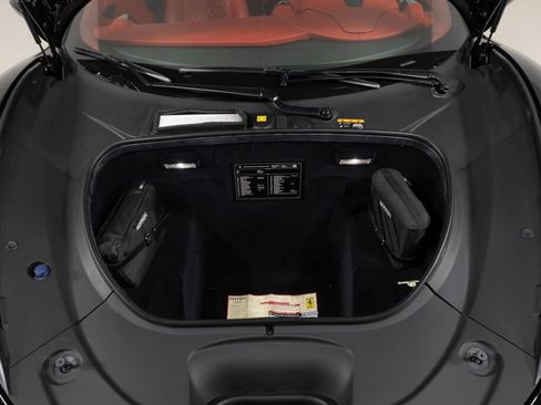 Used 2022 Ferrari F8 Tributo RWD image 23