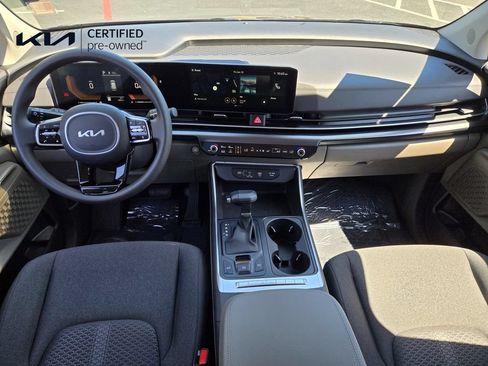Certified 2026 Kia Carnival LX FWD image 15