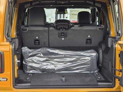 New 2026 Jeep Wrangler Unlimited Rubicon AWD/4WD image 8