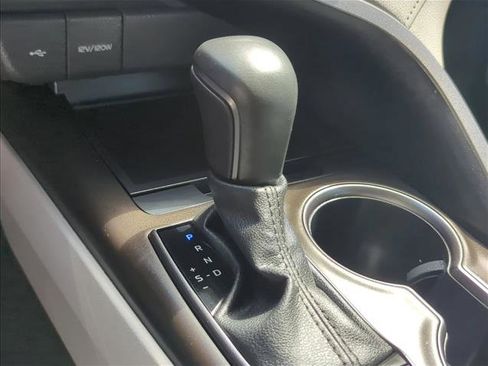 Used 2023 Toyota Camry SE FWD image 23