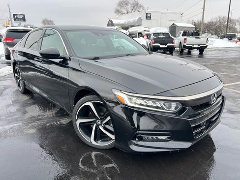 Used 2018 Honda Accord Sport image 34