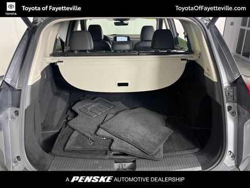 Used 2023 Nissan Rogue SL w/ SL Premium Package FWD image 10