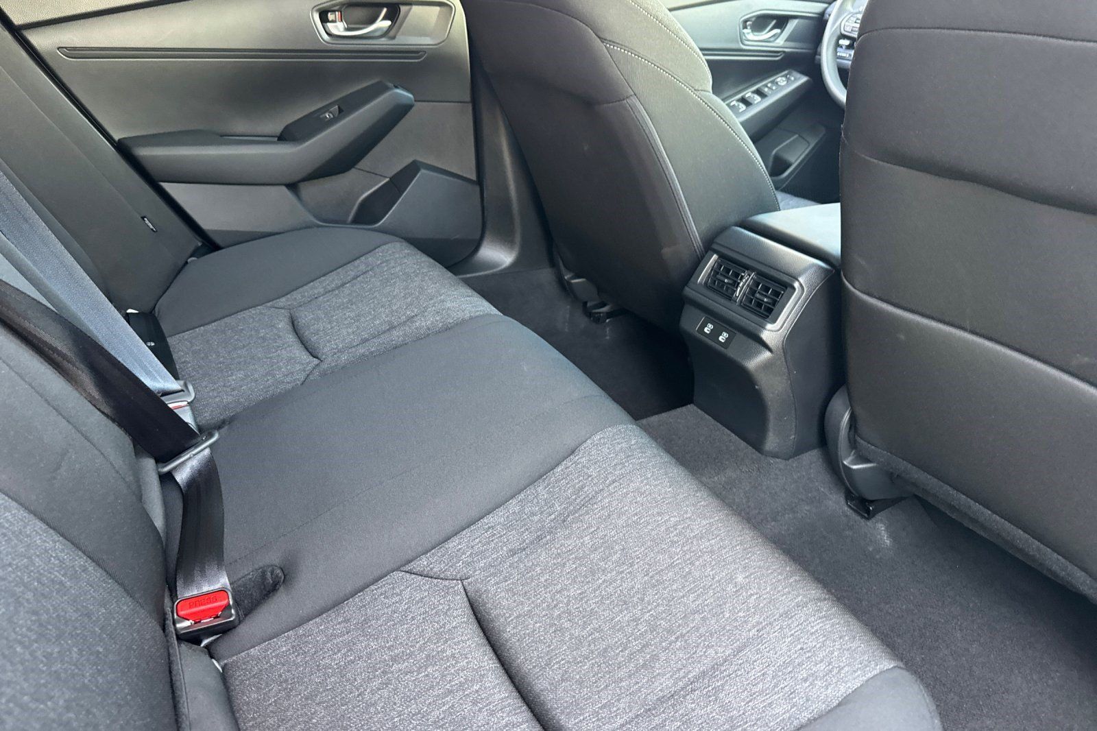 Used 2025 Honda Accord SE image 30