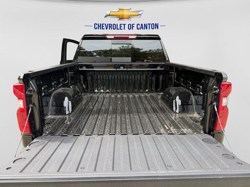 New 2026 Chevrolet Silverado 1500 LT w/ Safety Package RWD image 17