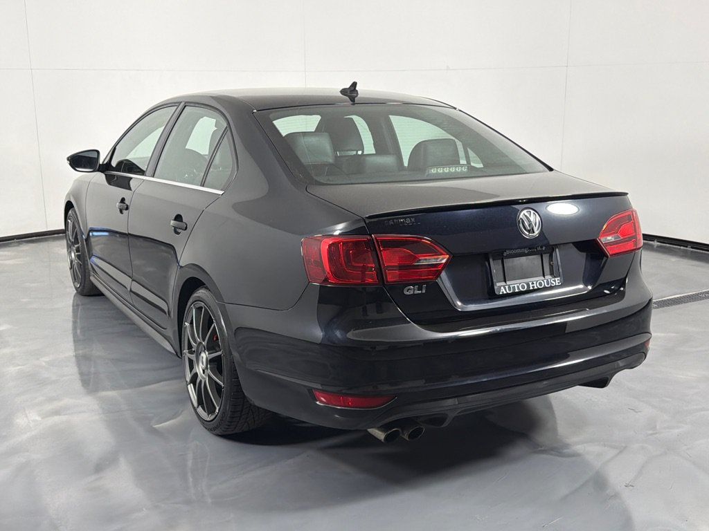 Used 2013 Volkswagen Jetta GLI FWD image 7