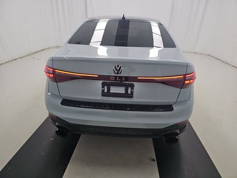 Used 2025 Volkswagen Jetta GLI Autobahn FWD image 5