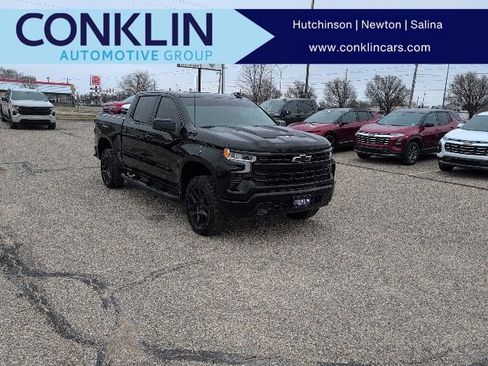 Used 2025 Chevrolet Silverado 1500 LT Trail Boss w/ Convenience Package II image 1