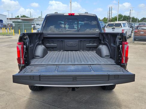 Used 2024 Ford F150 Platinum w/ FX4 Off-Road Package AWD/4WD image 31