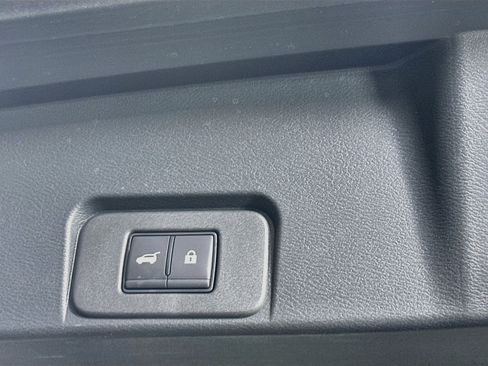 Used 2024 Nissan Rogue SV w/ SV Premium Package AWD/4WD image 29