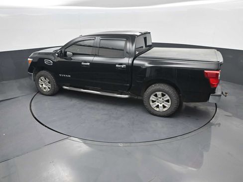 Used 2017 Nissan Titan SV AWD/4WD image 24
