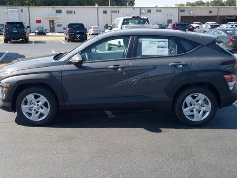 New 2027 Hyundai Kona SE FWD image 9