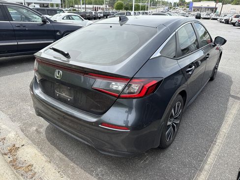 Used 2024 Honda Civic EX-L image 11