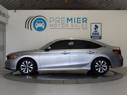Used 2025 Honda Civic LX image 3