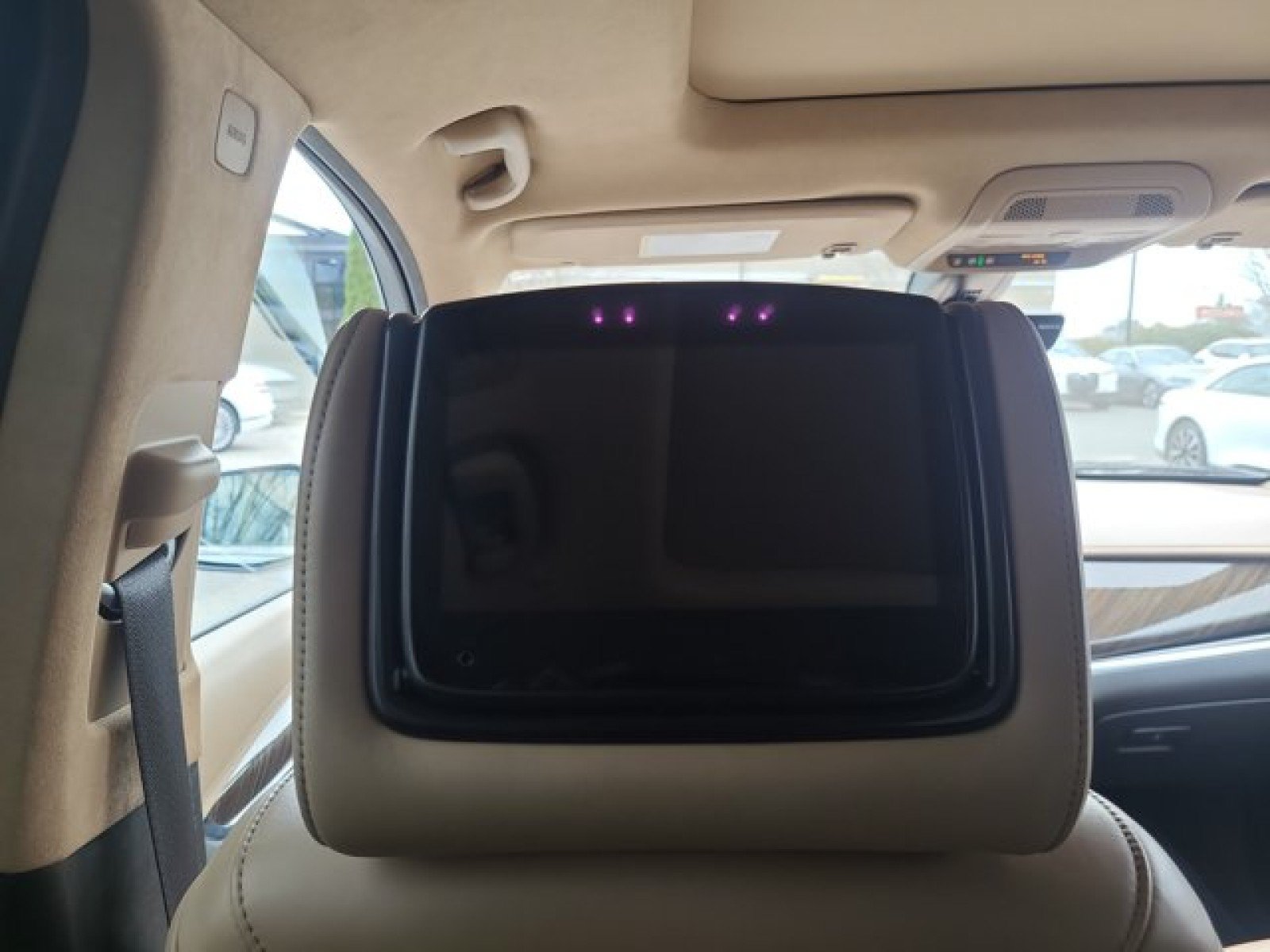 Used 2023 Cadillac XT6 Premium Luxury w/ Platinum Package FWD image 39