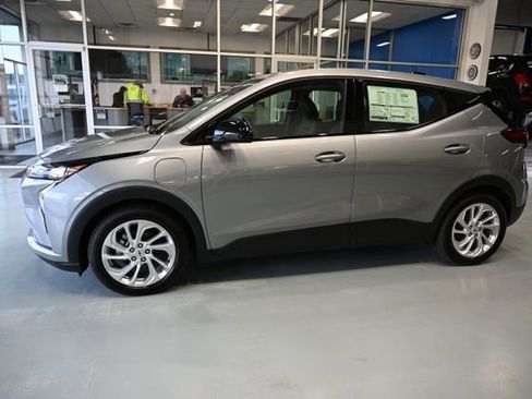 New 2027 Chevrolet Bolt LT FWD image 7