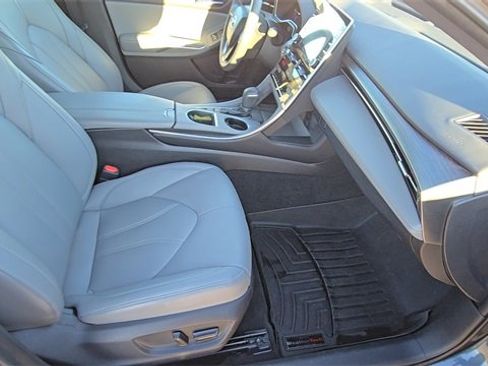 Used 2021 Toyota Avalon XLE image 30