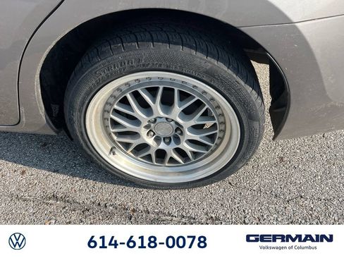 Used 2016 Toyota Corolla LE FWD image 15
