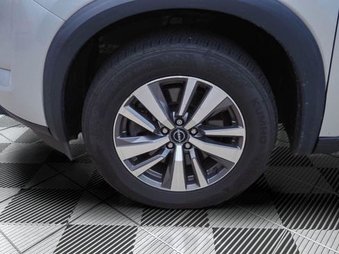 Used 2023 Nissan Pathfinder SL AWD/4WD image 36