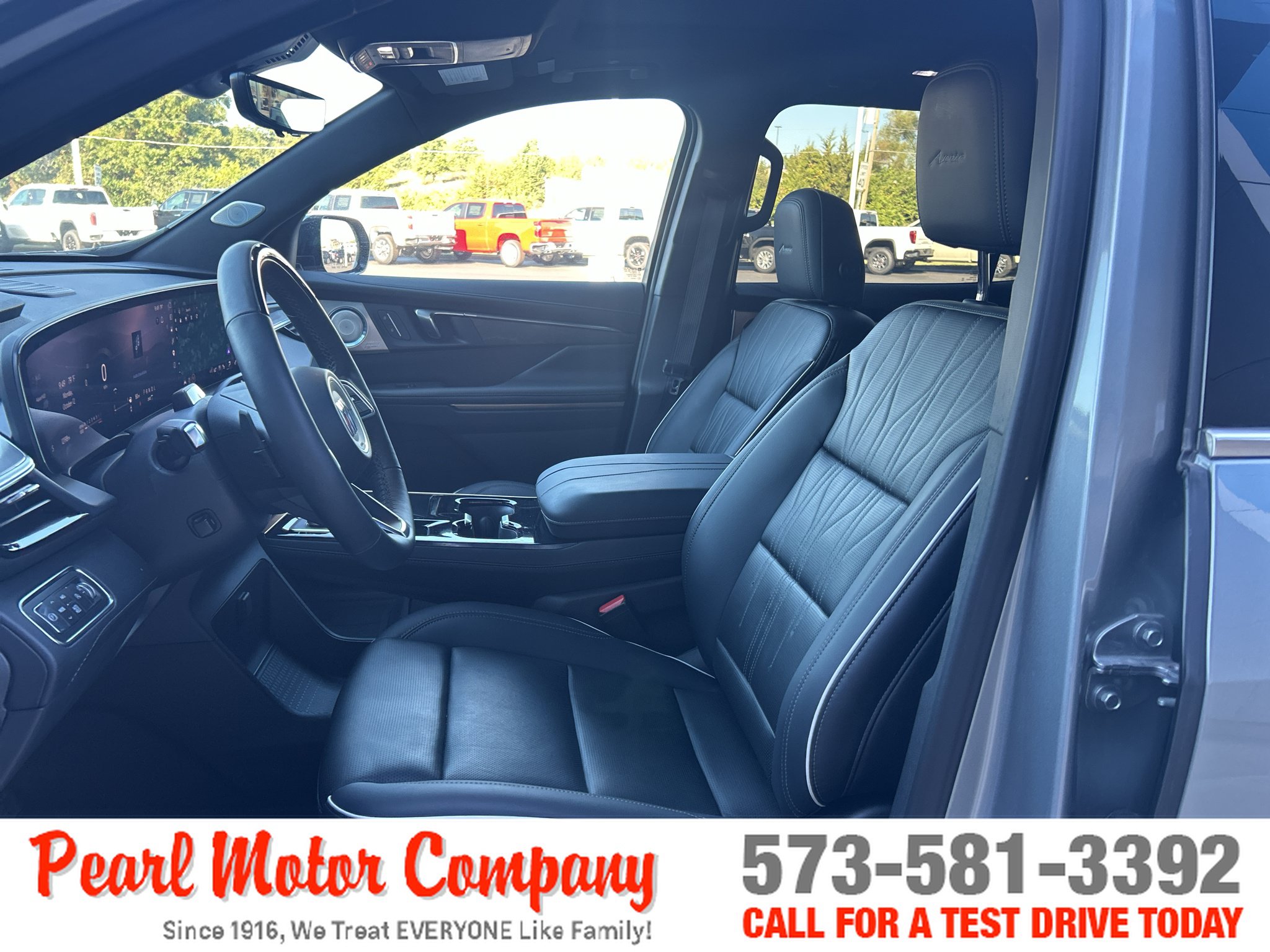 Used 2026 Buick Enclave Avenir w/ Super Cruise Package AWD/4WD image 11