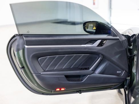 Used 2021 Porsche 911 Turbo S image 28