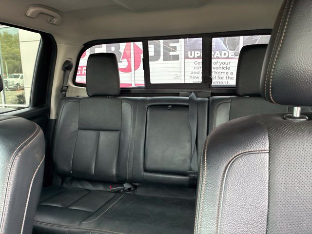 Used 2019 Nissan Titan SV w/ SV Convenience Package AWD/4WD image 19