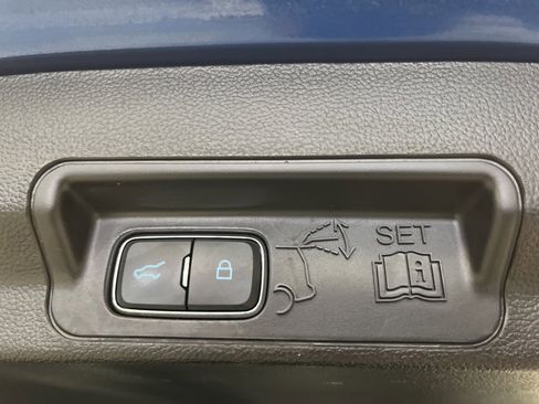 Used 2020 Ford Explorer ST w/ ST Street Pack image 41