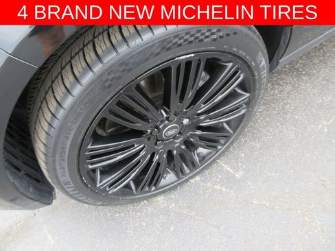 Used 2020 Land Rover Range Rover HSE AWD/4WD image 4
