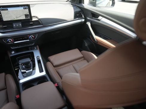 Certified 2025 Audi Q5 2.0T Premium Plus w/ Premium Plus Package image 26