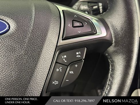 Used 2017 Ford Edge SEL w/ Equipment Group 201A FWD image 26