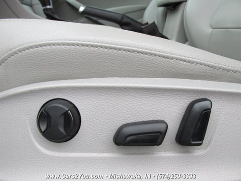 Used 2019 Volkswagen Passat 2.0T Wolfsburg image 13