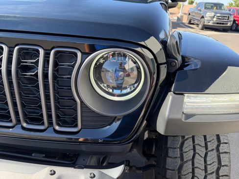 Used 2024 Jeep Wrangler Unlimited Rubicon 392 AWD/4WD image 9