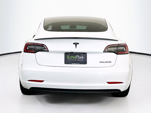 Used 2022 Tesla Model 3 Performance image 7