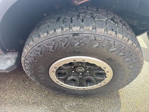 Used 2022 Ford Bronco 4-Door image 3