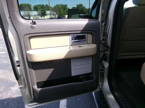 Used 2010 Ford F150 XLT AWD/4WD image 30