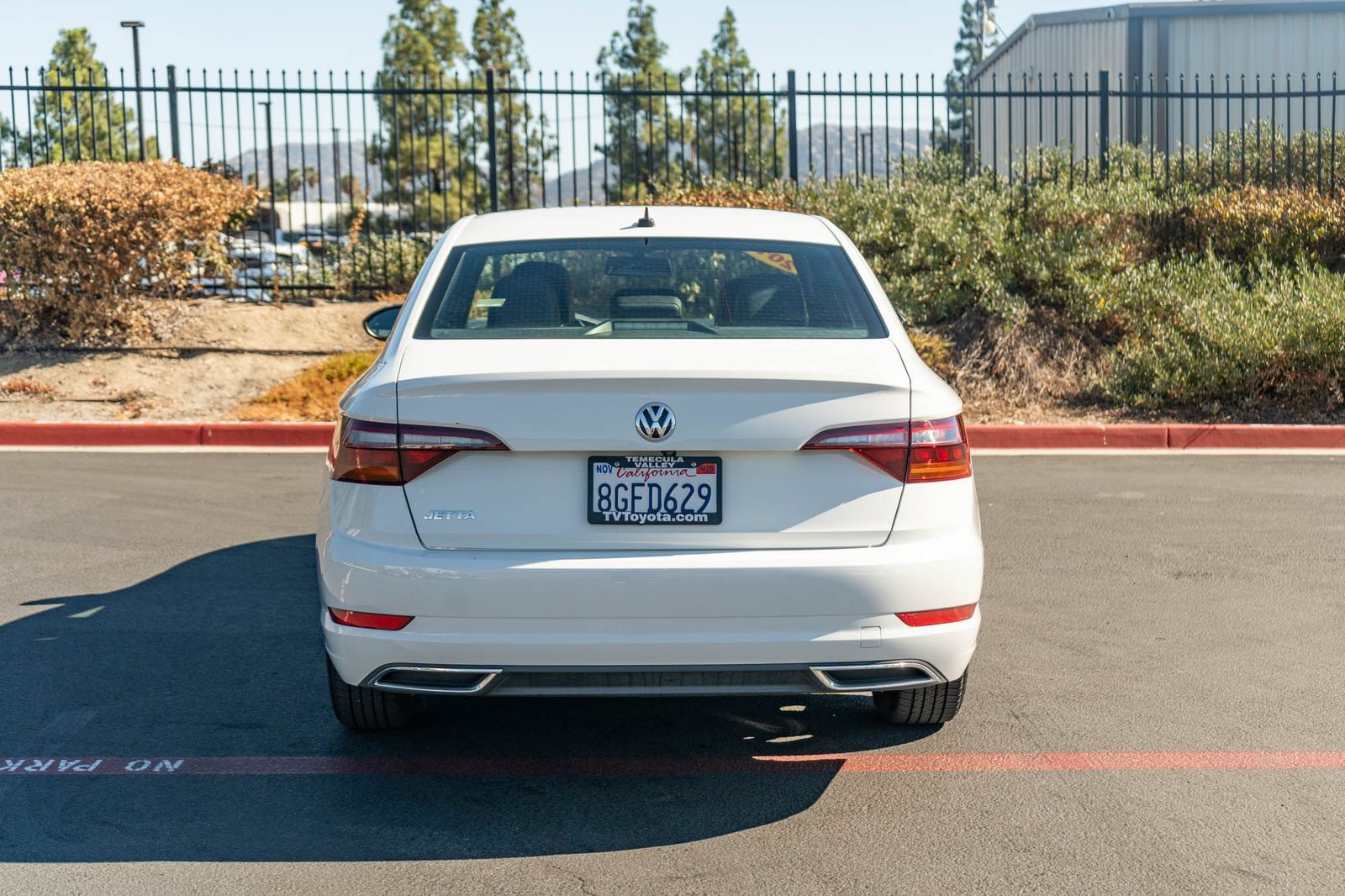 Used 2019 Volkswagen Jetta R-Line FWD image 9
