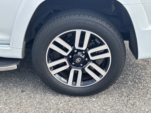 Used 2024 Toyota 4Runner Limited RWD image 4